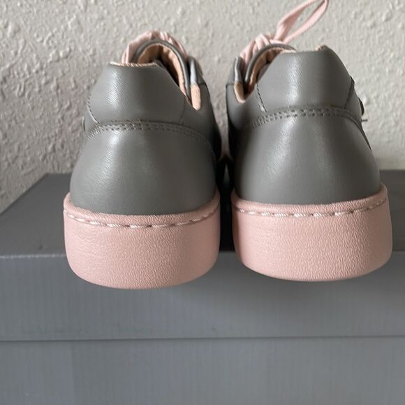 NIB Vionic Pink and Gray Walking Shoes Size 6.5 - Picture 5 of 9